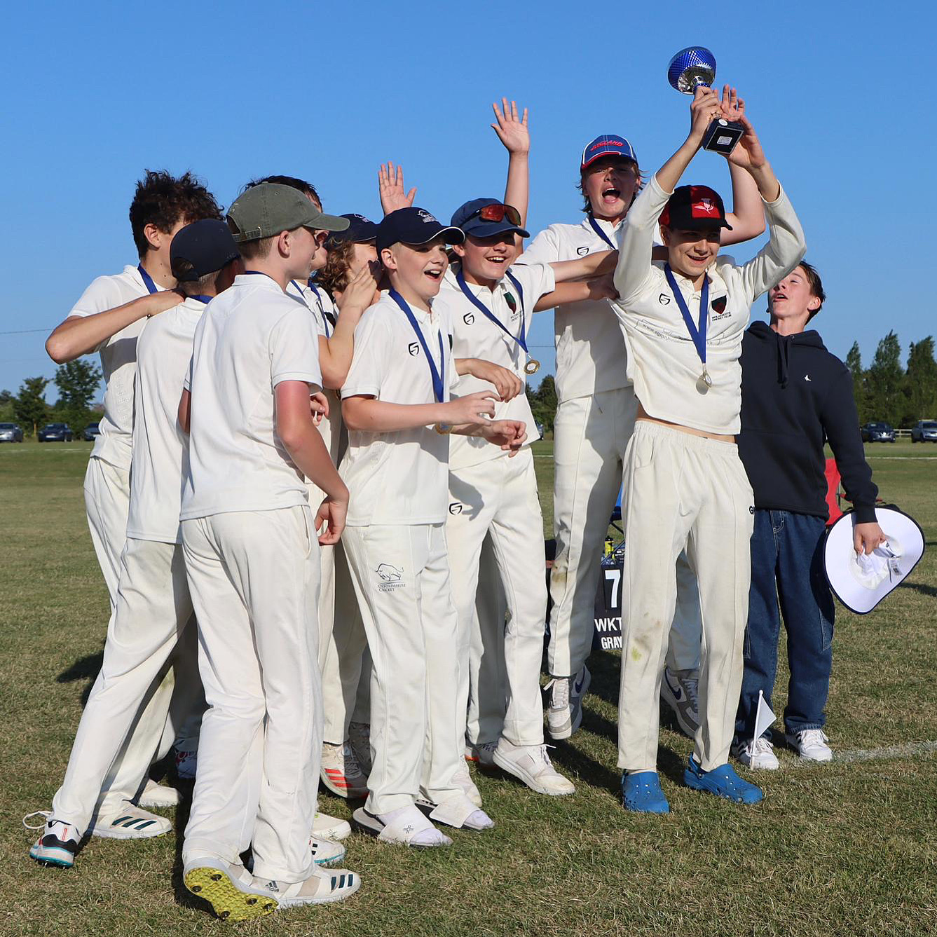 40AD3ABF-7170-46B8-B70D-0127CD37821B